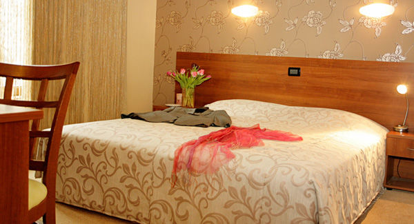 Uniqato Hotel Stara Zagora Exterior foto