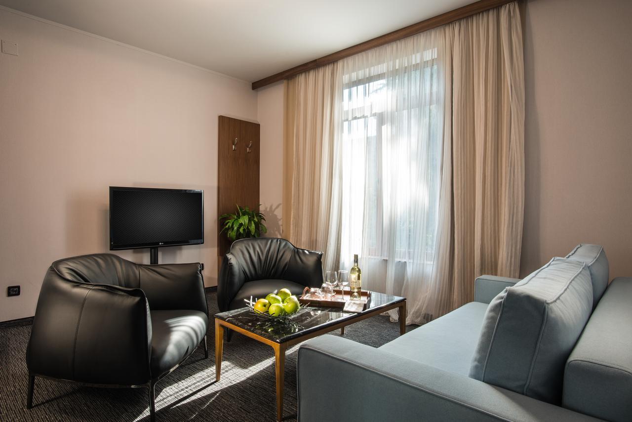 Uniqato Hotel Stara Zagora Exterior foto